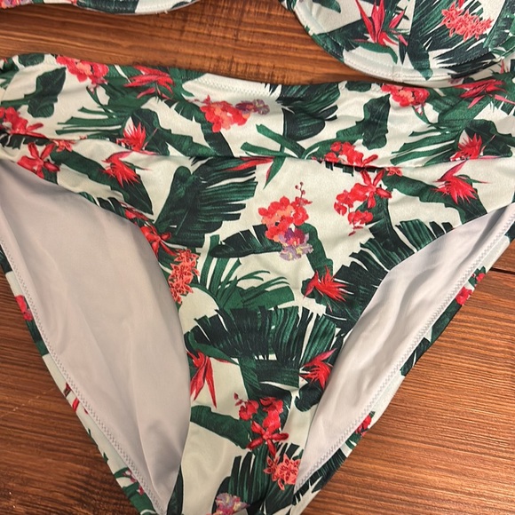 Victoria's Secret Blue and Pink Bikini Swimwear - Picture 3 of 4